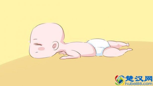  婴儿满月送什么礼物（男宝宝满月送哪些东西最实用）