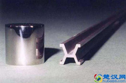  光速是多少米每秒（光速是飞机速度的多少倍）