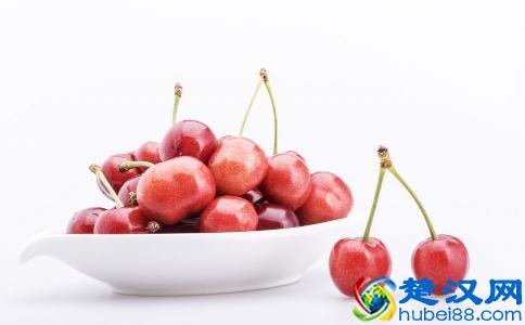  月经期间吃什么水果好排毒，这么吃对身体好！