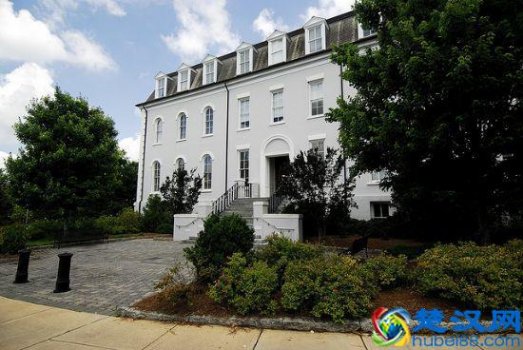  乔治亚大学在哪个国家（乔治亚大学学校规模怎么样）