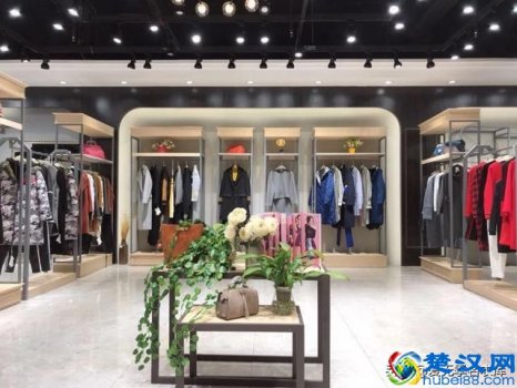  网店服装货源（服装货源怎么进）