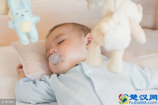  宝宝拉肚子吃什么食物（宝宝发生腹泻怎么办？有这4种食物）