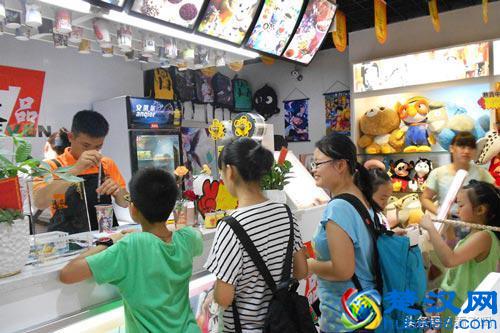  开奶茶店需要什么办理手续（开奶茶店的基本条件有哪些）