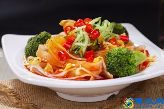  魏家凉皮是什么做的（魏家凉皮用到了哪些调料）