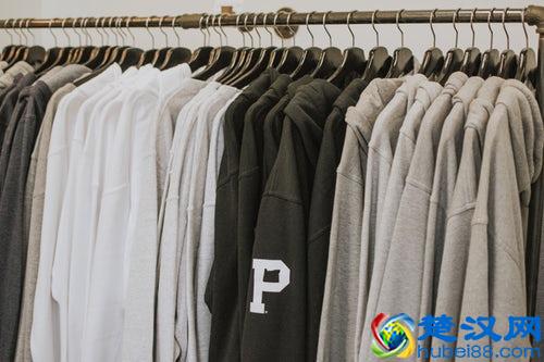  推销衣服用什么模式（服装行业采用什么模式销售好）