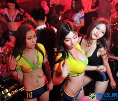  去酒吧要注意些什么手续（请教一些去酒吧的常识）