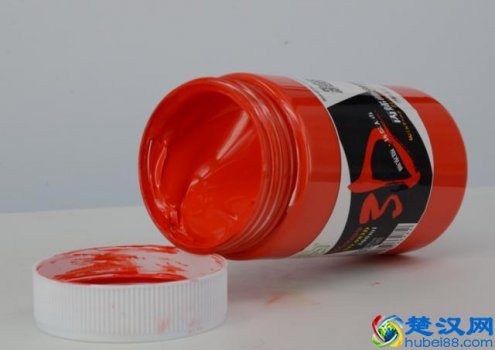  丙烯颜料干了怎么溶解？衣服沾了颜料一招教你清洗干净