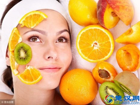  吃什么水果对皮肤好又能美白（盘点这些即美白又抗衰老的水果品种）