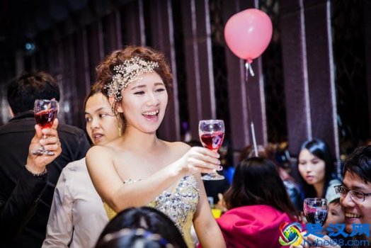 婚礼上适合唱什么歌(盘点婚礼最受欢迎的歌曲排行榜)