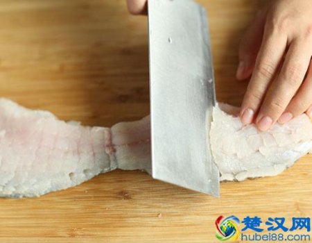  桂鱼怎么做好吃又简单？大厨来教你正宗的桂鱼家常做法