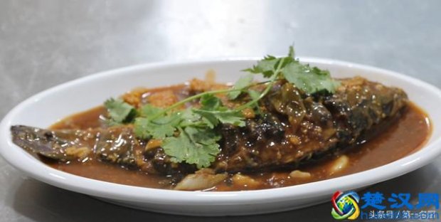  大鲫鱼怎么做好吃又营养（简单红烧做法，一学就会）