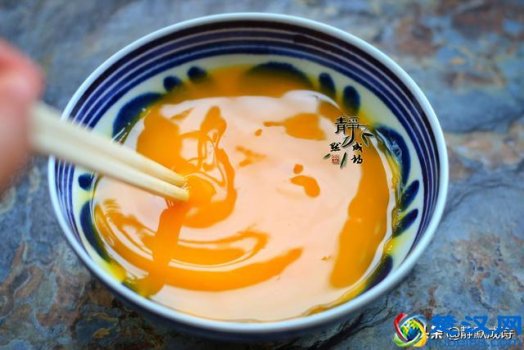  西红柿炒鸡蛋怎么做法窍门（西红柿炒鸡蛋最佳做法）