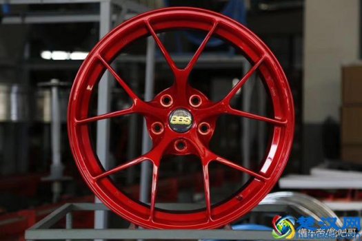  汽车轮毂是什么材质的东西（3分钟读懂汽车轮毂，小白秒变老司）