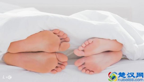  女生冬天手脚冰冷是什么原因（常些这几种食物，让你整个人都暖起来）