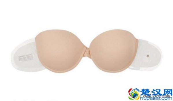  平胸拍婚纱照穿什么内衣好看（资深10年经验礼服师告诉如何选择）