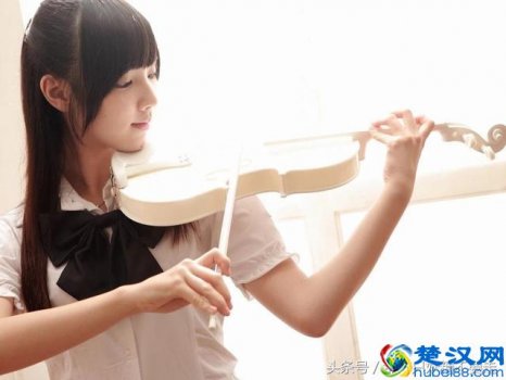  怎么看美女直播在线（最污直播平台排行榜）