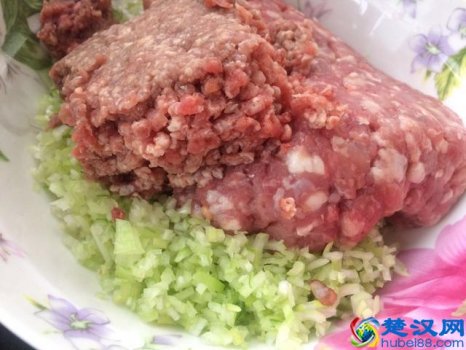  牛肉丸子的做法有哪些！