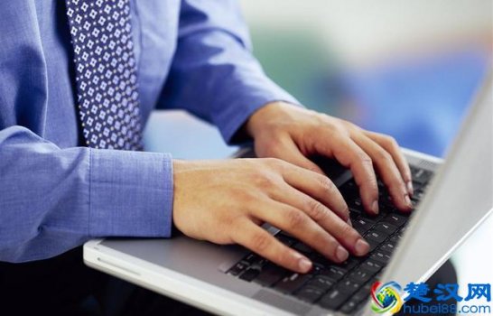  怎么练习电脑打字速度（提高电脑打字速度技巧）