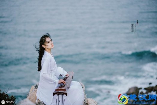  现在卖食品需要什么证（自己卖食品要办理什么证）