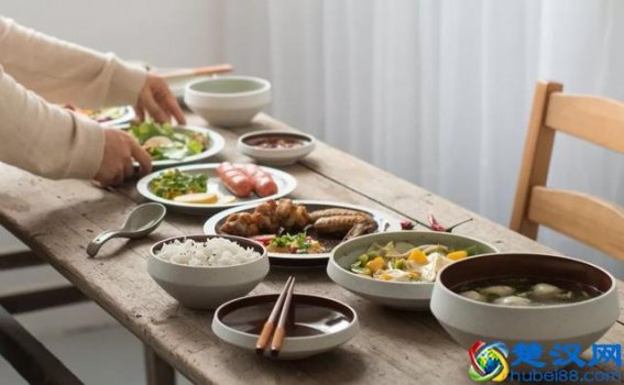  柠檬有哪些吃法（柠檬除了泡水还可以怎么吃）