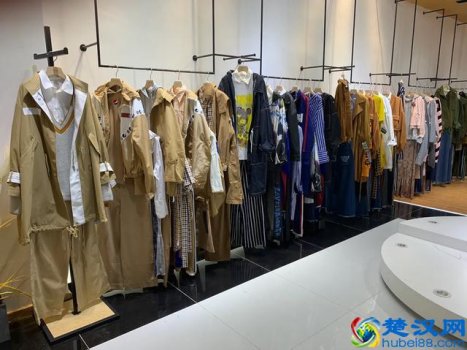  女装衣什么牌子好（女装上衣品牌排行榜）