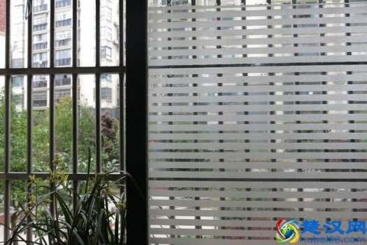 玻璃纸怎么贴?实用又美观