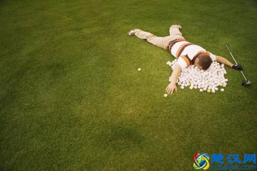  高尔夫怎么打初学者（高尔夫挥杆原理）