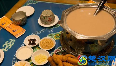  饮料供应餐饮店有什么方式（湘菜馆每天都卖脱销的3款纯利润饮品）