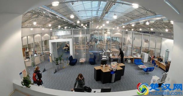 英国博尔顿大学怎么样(英国博尔顿大学本科申请条件)