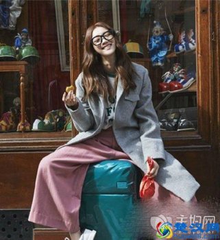  染什么颜色头发显白（最火的头发颜色推荐）