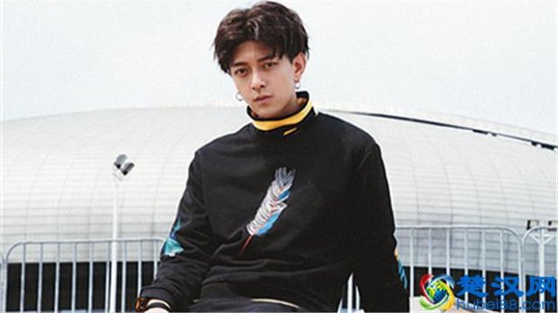  什么叫卫衣(卫衣和运动服的区别)