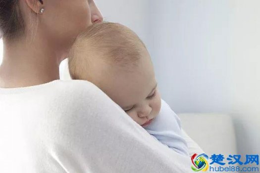  新生小孩不吃奶怎么办（宝妈一定要知道的小孩不吃奶三大原因）