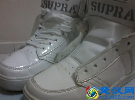  鞋边胶圈黄了怎么变白小苏打（小苏打去鞋黄泡多久）