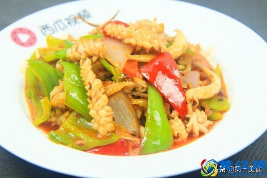  红烧鱿鱼怎么做好吃又简单（厨师长演示家常红烧鱿鱼做）