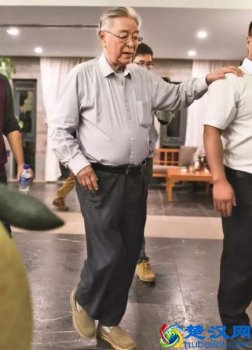  褚时健得罪了谁（褚时健传奇经历）