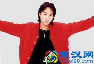  黄家驹什么时候死的（黄家驹坠台现场视频）