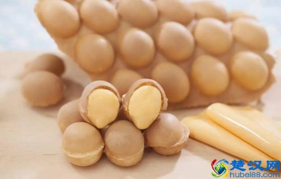  奶茶店里卖什么小吃（奶茶店顺带卖什么小吃生意好）