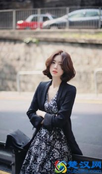  女人30岁该穿什么衣服（30女性穿搭指南）