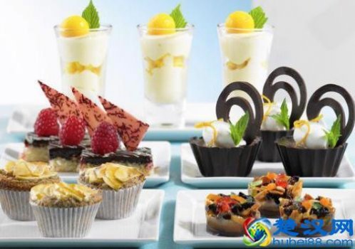  做冰淇淋有什么技巧吗（自己在家需要什么材料制作冰淇淋）