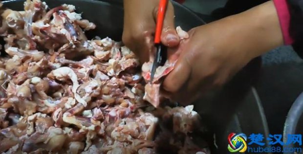  鸡叉骨的腌料是什么意思（炸鸡叉骨腌料配方教程）