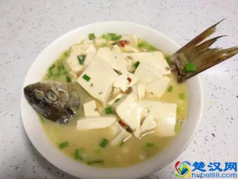  鱼汤的做法有哪些（鱼汤怎么做没有腥味）