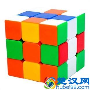 玩魔方的口诀(魔方最简单的口诀 绝对实用)