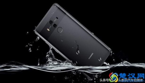  苹果手机掉水里怎么处理？黑屏不能充电怎么办？教你几步应对