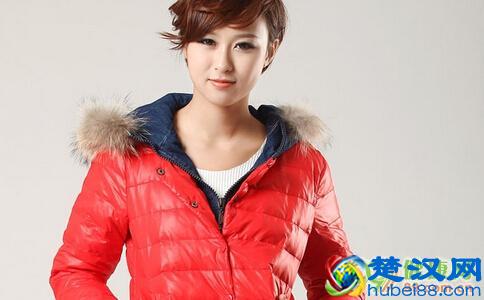 羽绒服可以用洗衣机洗吗?羽绒服用洗衣机洗真的会爆炸,是真的吗