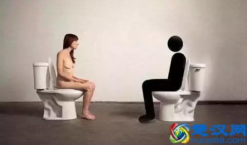 蹲马桶时间长有什么坏处?这才是蹲马桶最正确的姿势