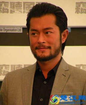  国字脸男生适合什么发型（盘点几款最适合的发型）