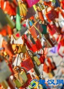  风景区门口卖什么东西好（景区最适合做的5做生意）