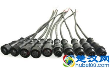  连接线厂家批发，一分三音视频线接法图解