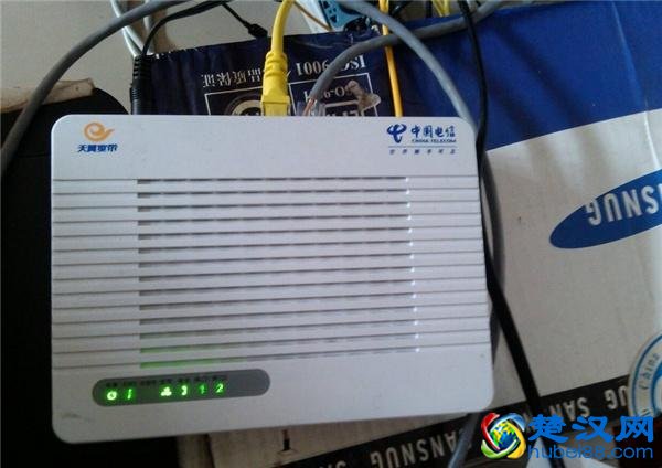 路由器怎么安装设置无线路由器?