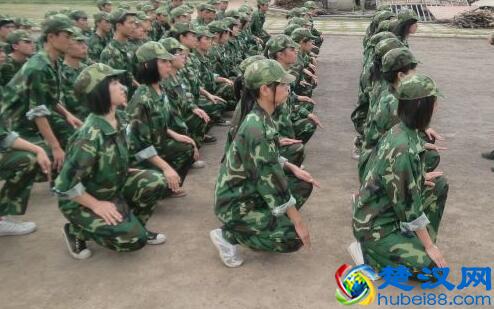  脖子晒黑了多久能恢复（十天之内让脖子变白）